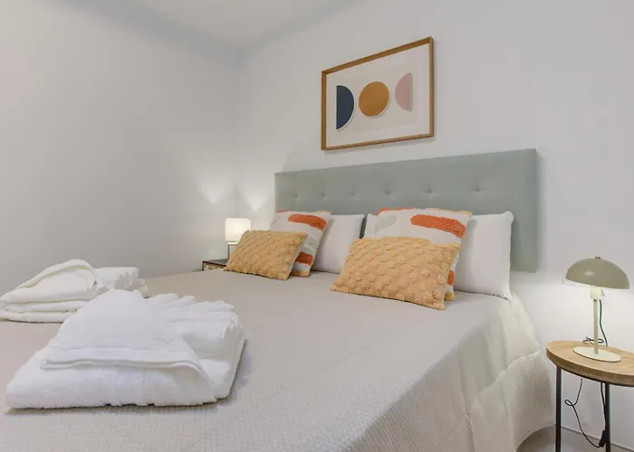 Homu Breca - Muy Cerca De La Playa